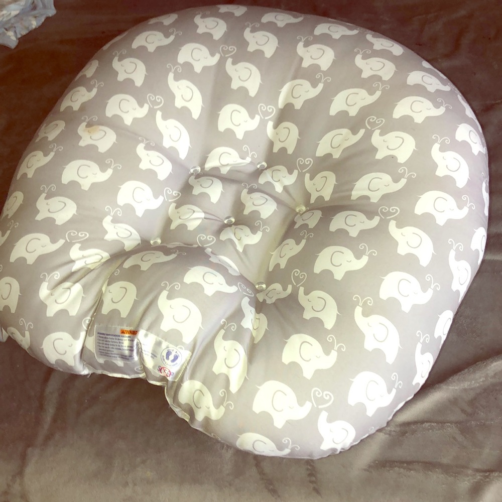 Baby boppy pillow